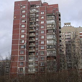 Ремонт межпанельных швов методом промышленного альпинизма.